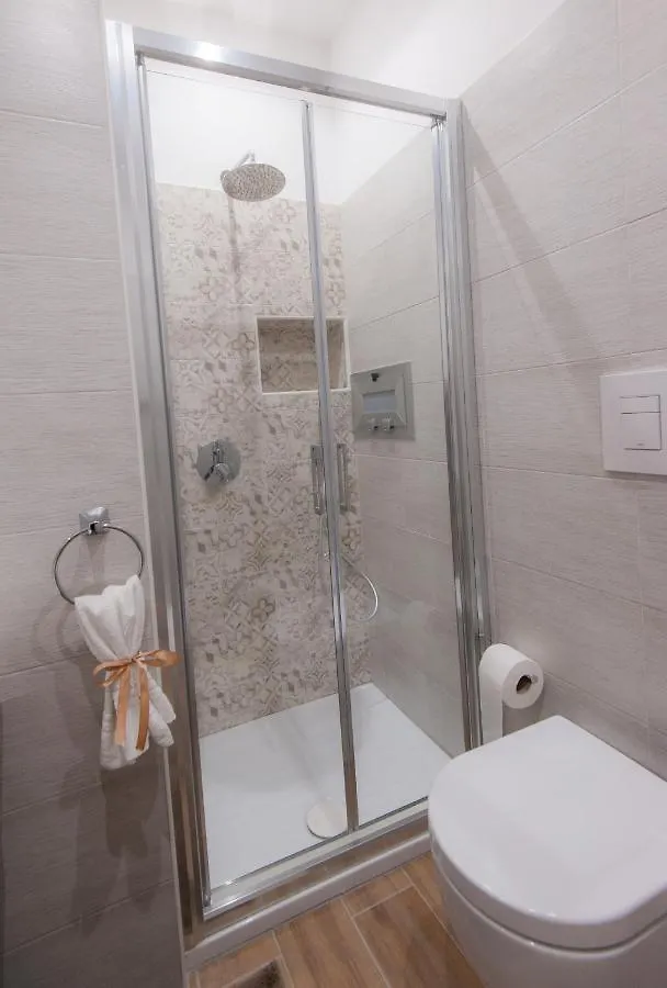 Michelangelo 80 Apartment ナポリ 0*,