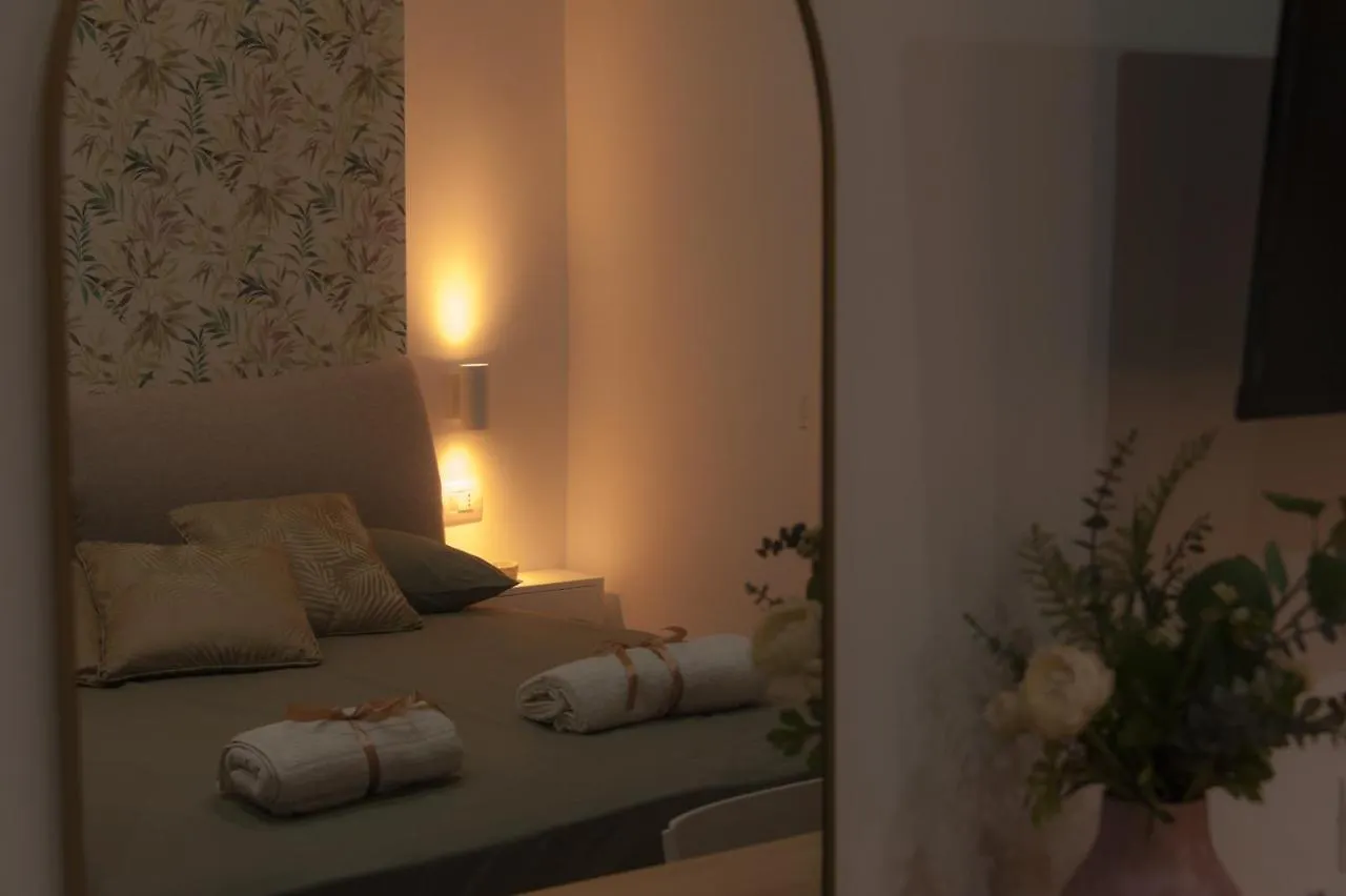 Michelangelo 80 Apartment ナポリ