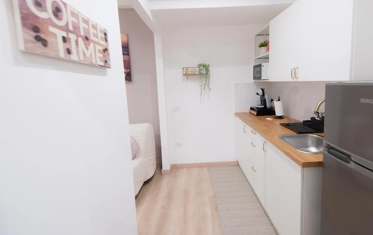 Michelangelo 80 Apartment ナポリ イタリア