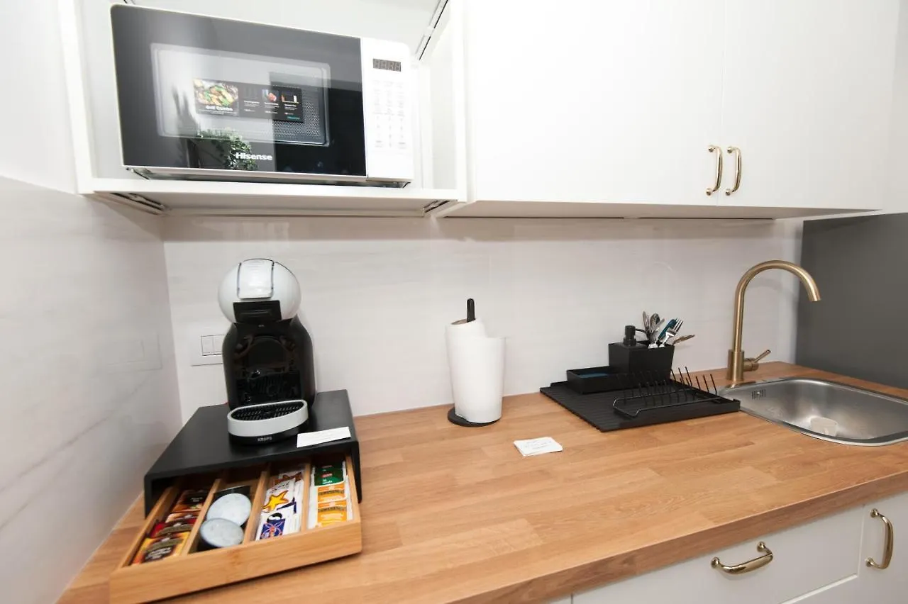 Michelangelo 80 Apartment ナポリ